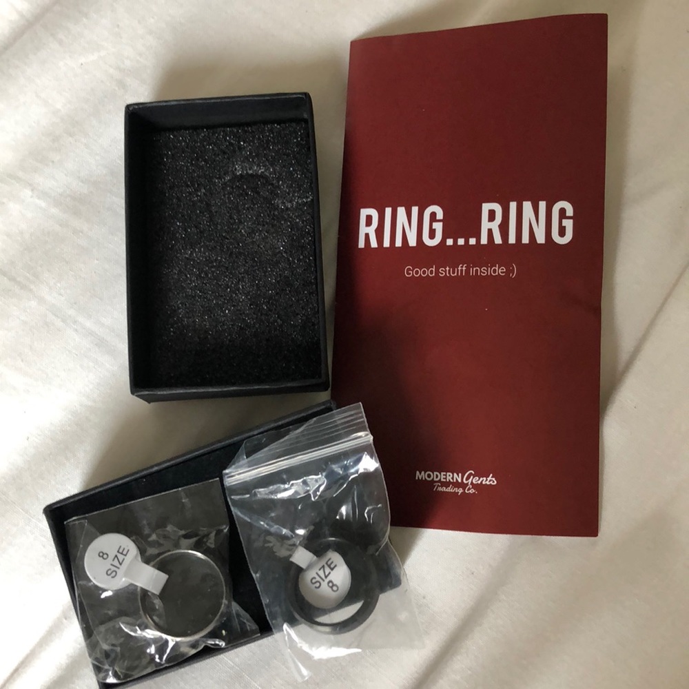 Men’s wedding bands